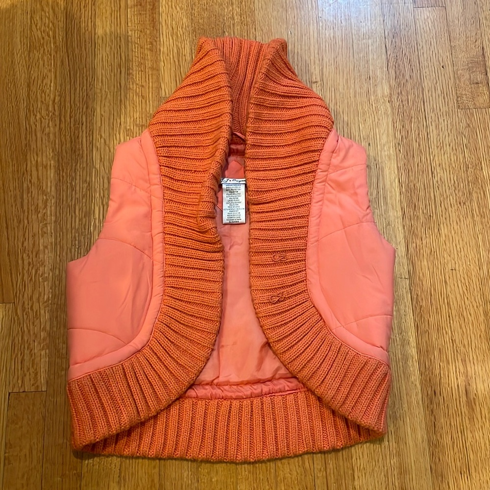 FF Original Orange Crop Puffer Vest, Size Medium